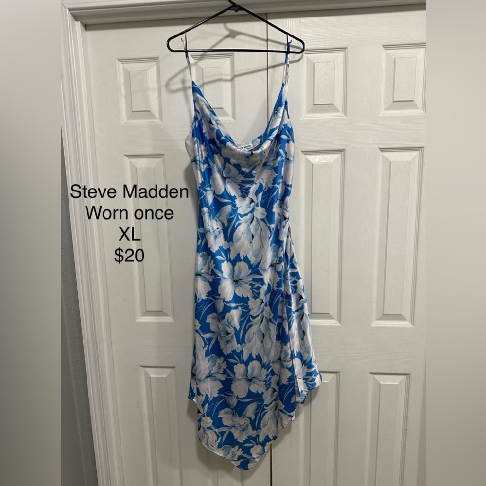 Steve Madden Floral Dress